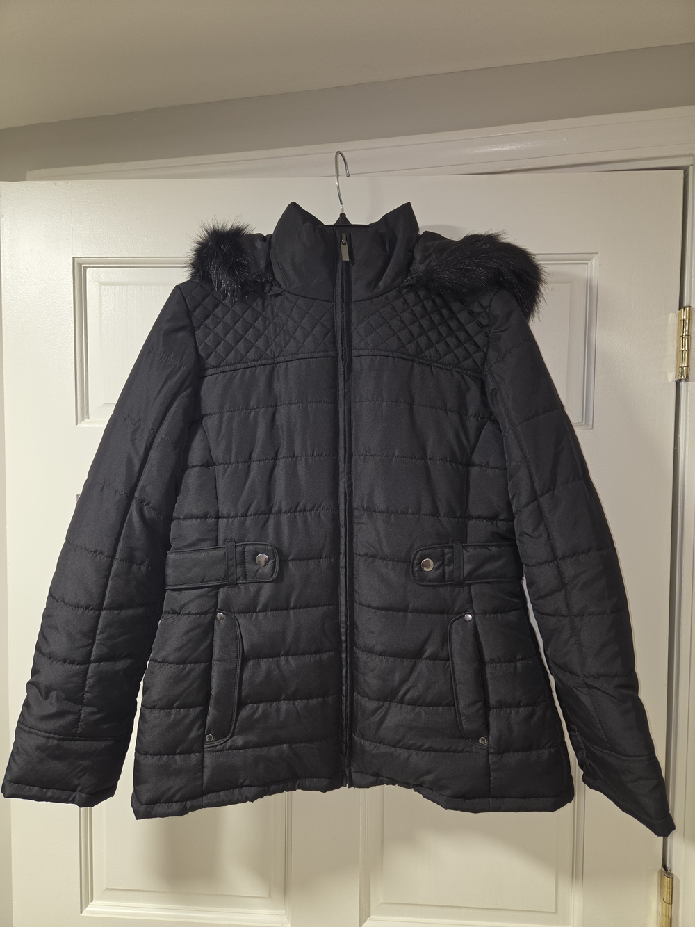 Faded Glory Black Quilted Puffer Coat with Faux Fur Trim